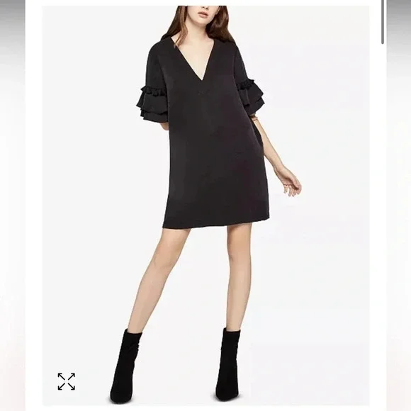 BCBgeneration black v neck shift with bell sleeves and tassels so pretty size xs - Picture 1 of 7